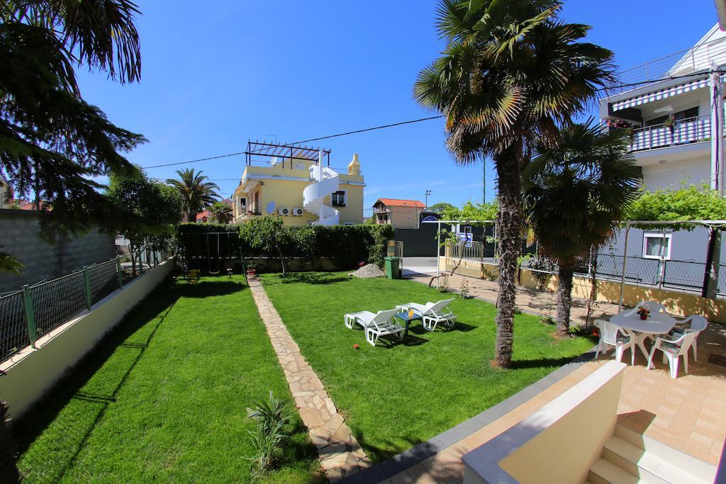 Apartments Vedrana Zadar Bagian luar foto