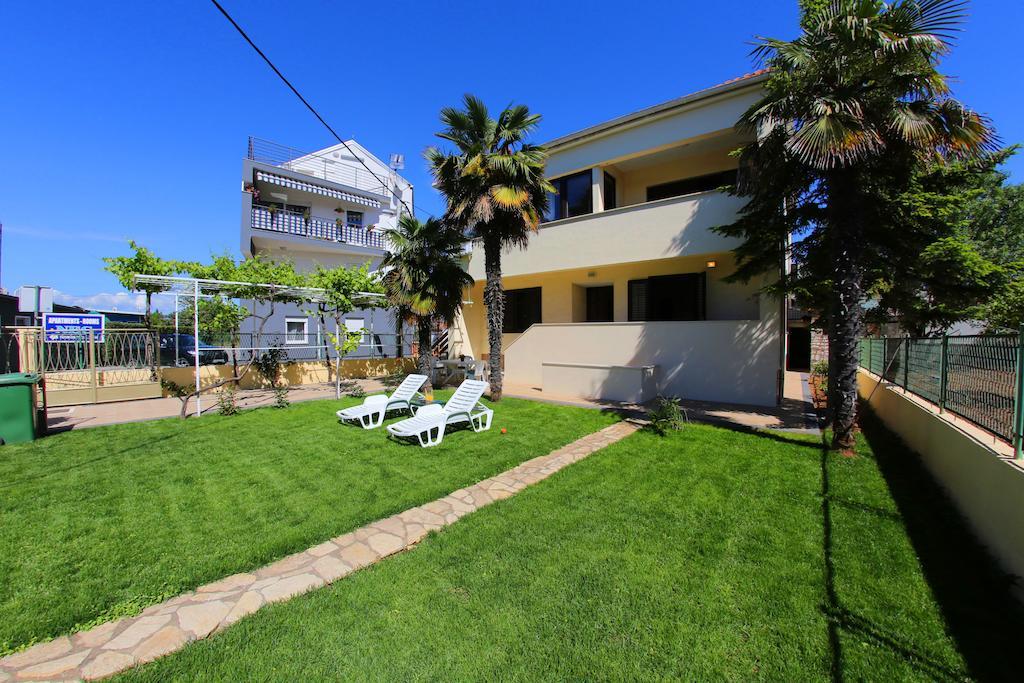 Apartments Vedrana Zadar Bagian luar foto
