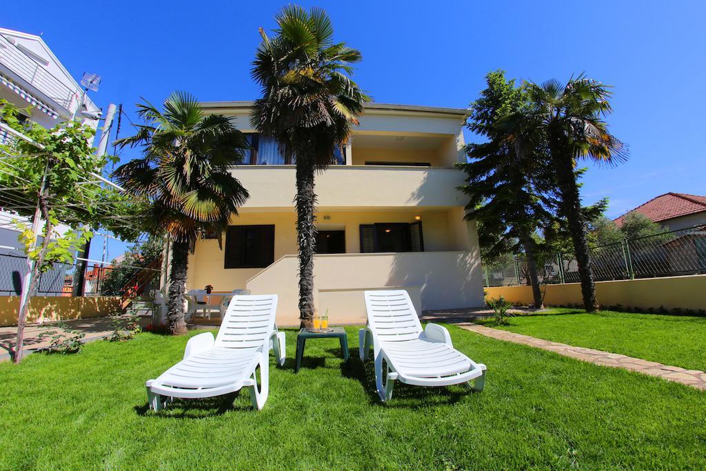 Apartments Vedrana Zadar Bagian luar foto