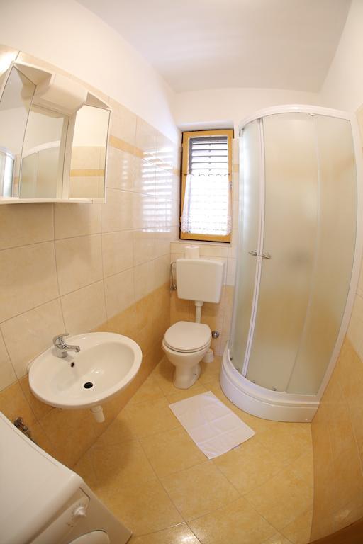 Apartments Vedrana Zadar Bagian luar foto