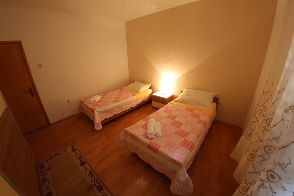 Apartments Vedrana Zadar Bagian luar foto